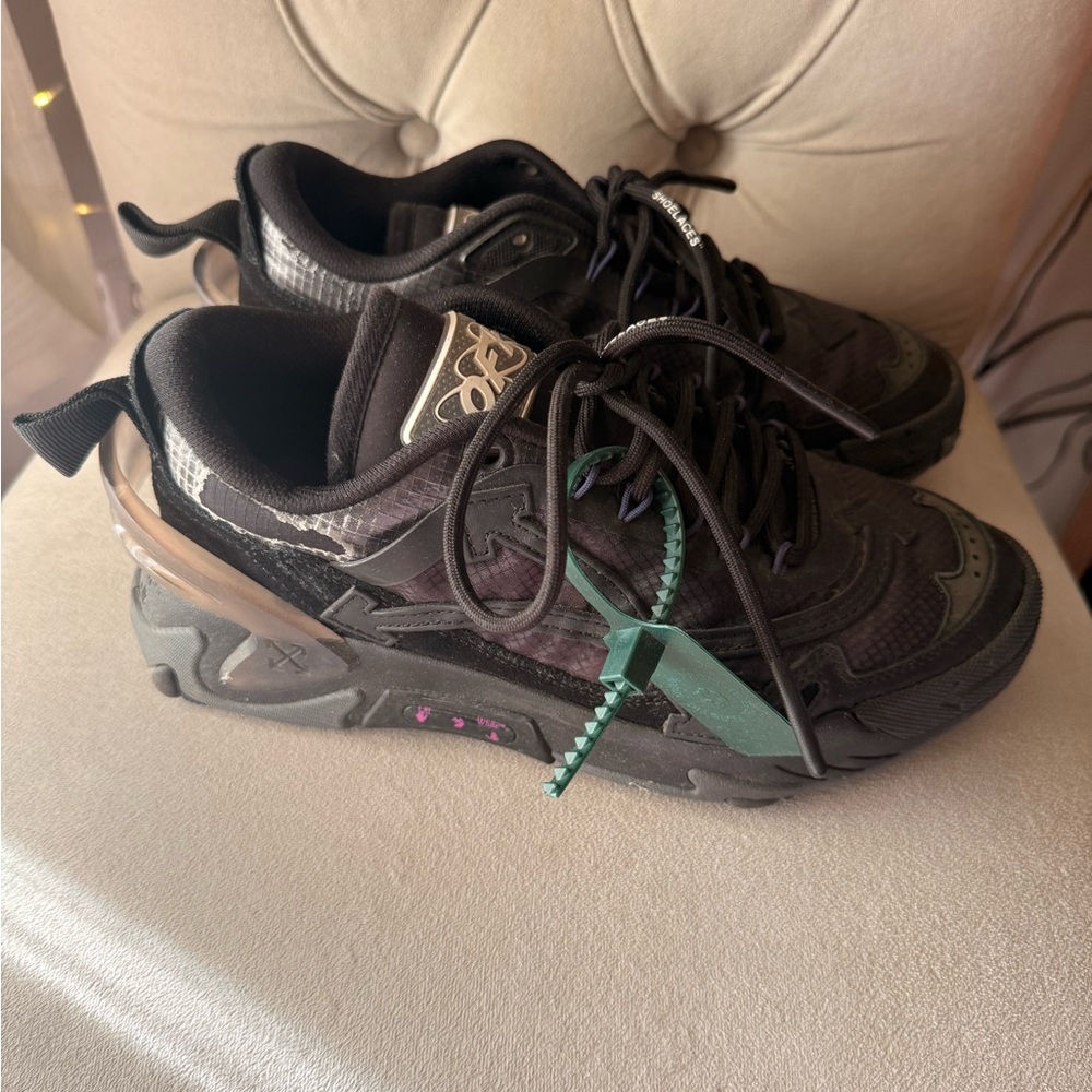 Off-White Black and Gray Sneakers